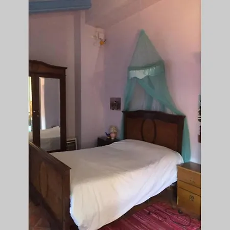 Casa De Pueblo En