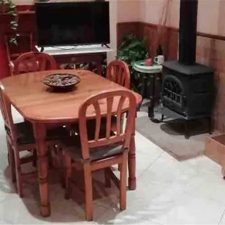 Casa De Pueblo En *
