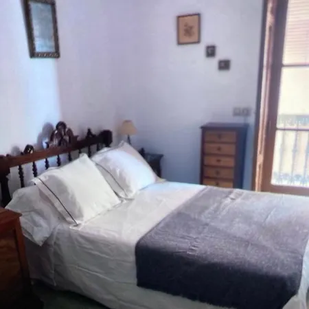 Casa De Pueblo En *